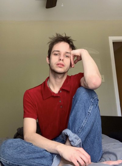 Watch 𝐌𝐚𝐭𝐭 𝐁𝐫𝐚𝐝𝐥𝐞𝐞's leaked NSFW photo on TwXstars