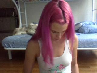 Watch 𝔾𝕀𝔸 ℍ𝕀𝕃𝕃 💜✨'s leaked NSFW photo on TwXstars