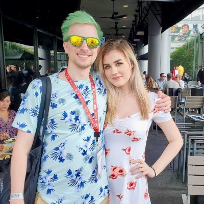 Watch Emily 🦇's leaked NSFW photo on TwXstars