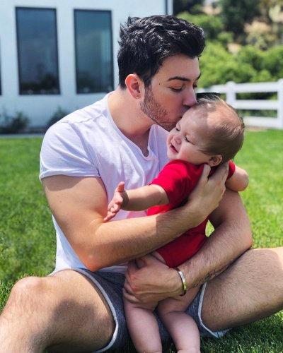 Watch Manny MUA's leaked NSFW photo on TwXstars