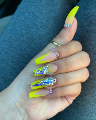 Watch Christina's leaked NSFW photo on TwXstars