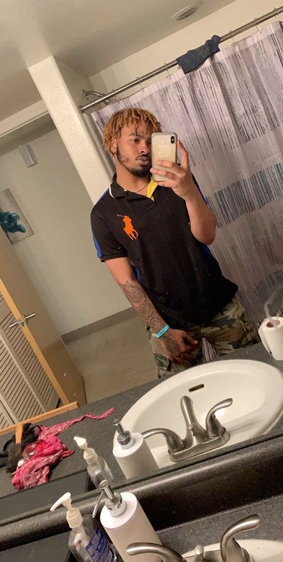 Watch ZER0°'s leaked NSFW photo on TwXstars