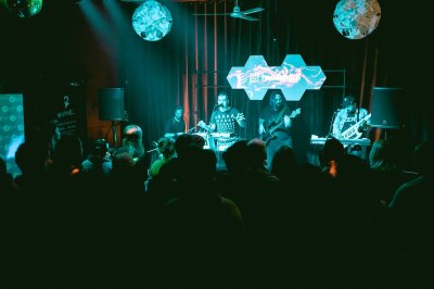 Watch South Australia's leaked NSFW photo on TwXstars