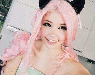 Watch Belle Delphine's leaked NSFW photo on TwXstars