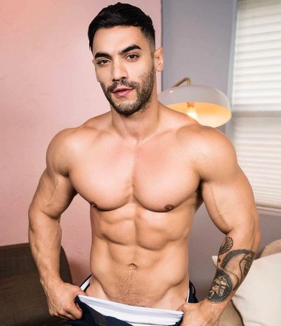 Watch Official.ARADWINWIN's leaked NSFW photo on TwXstars