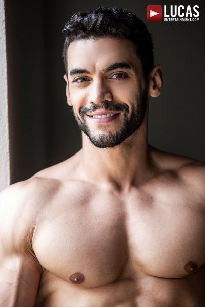 Watch Official.ARADWINWIN's leaked NSFW photo on TwXstars