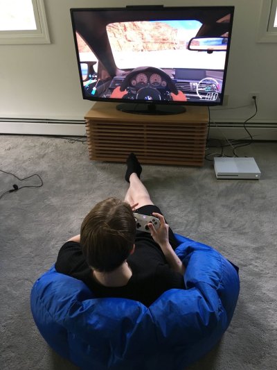 Watch Chelsea E. Manning's leaked NSFW photo on TwXstars