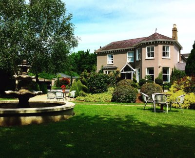 Watch DLS's leaked NSFW photo on TwXstars