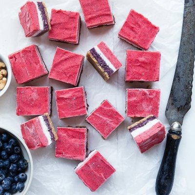 Watch Nicholas Alan's leaked NSFW photo on TwXstars