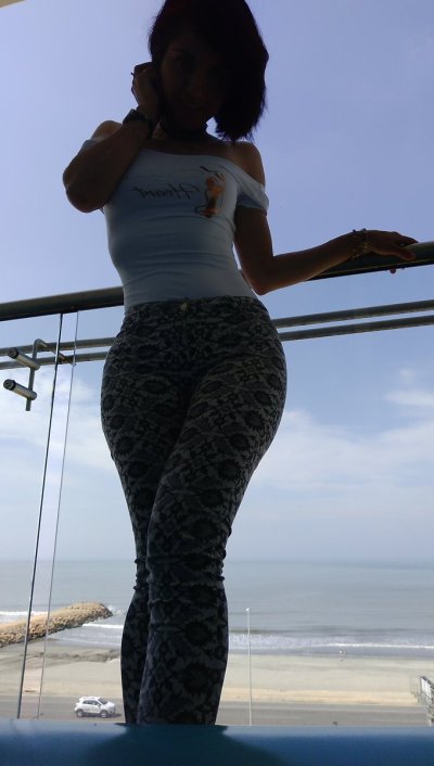 Watch loren's leaked NSFW photo on TwXstars