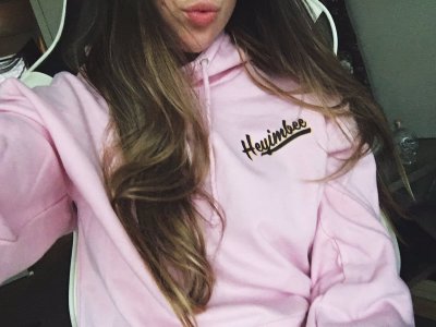 Watch heyimbee's leaked NSFW photo on TwXstars