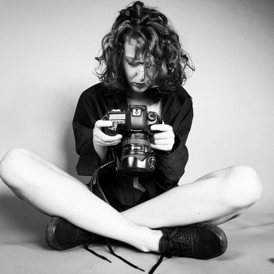 Watch Emylia Argan's leaked NSFW photo on TwXstars