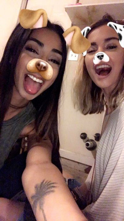 Watch Ally Lotti's leaked NSFW photo on TwXstars