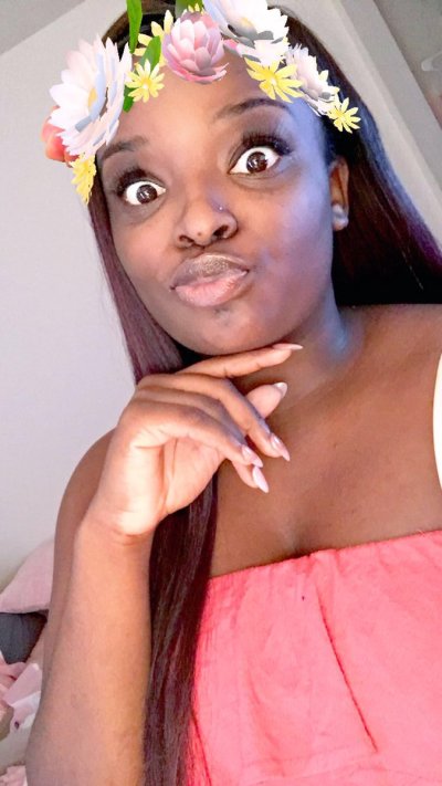 Watch amoreeee✨'s leaked NSFW photo on TwXstars