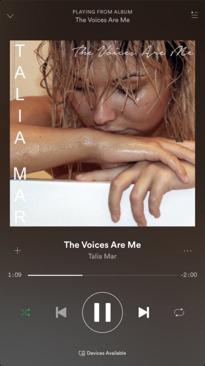 Watch Kirsty's leaked NSFW photo on TwXstars