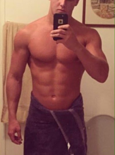 Watch Benji Muscles's leaked NSFW photo on TwXstars