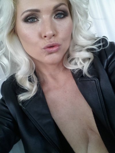 Watch Kathy's leaked NSFW photo on TwXstars