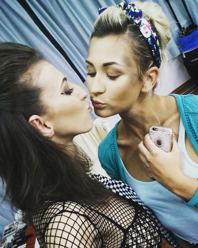 Watch Emylia Argan's leaked NSFW photo on TwXstars