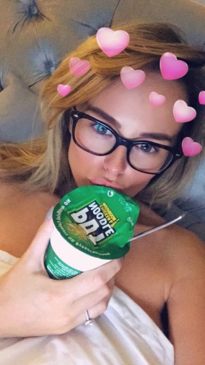 Watch Rhian Sugden's leaked NSFW photo on TwXstars