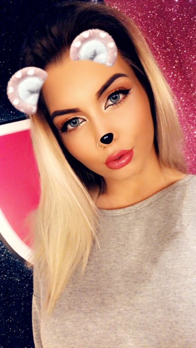 Watch Daisy Dillon's leaked NSFW photo on TwXstars