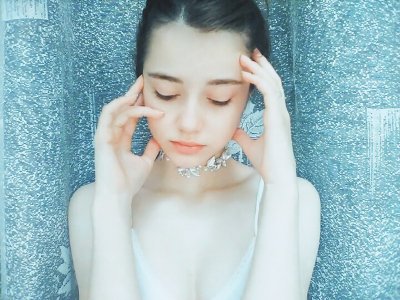 Watch Anna Vlasova's leaked NSFW photo on TwXstars