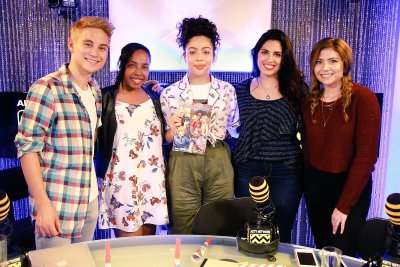 Watch Ollie Dreamer 🔜 PAX West's leaked NSFW photo on TwXstars