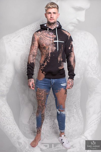 Watch Tattooed knitter's leaked NSFW photo on TwXstars