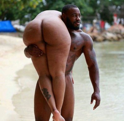 Watch Oyinlola 👑's leaked NSFW photo on TwXstars