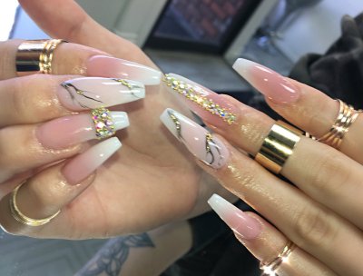 Watch Shelby's leaked NSFW photo on TwXstars