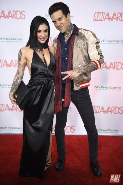 Watch AVN Awards's leaked NSFW photo on TwXstars