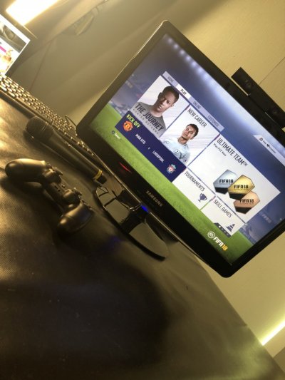 Watch Daisy Dillon's leaked NSFW photo on TwXstars