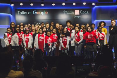 Watch Oprah Winfrey's leaked NSFW photo on TwXstars