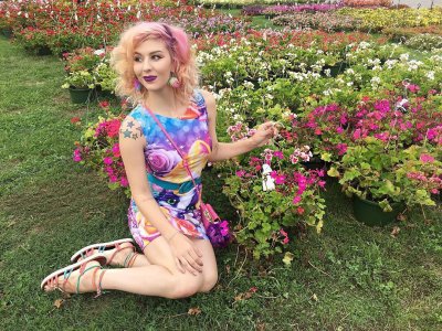 Watch Annalee Belle's leaked NSFW photo on TwXstars
