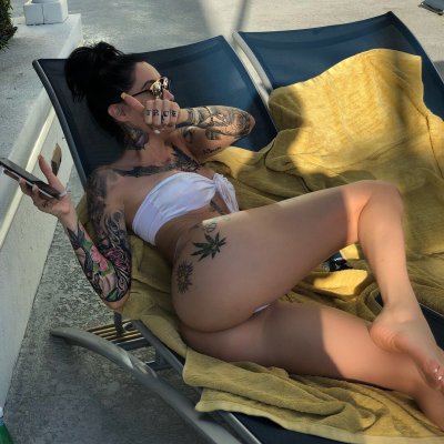 Watch Demon's leaked NSFW photo on TwXstars