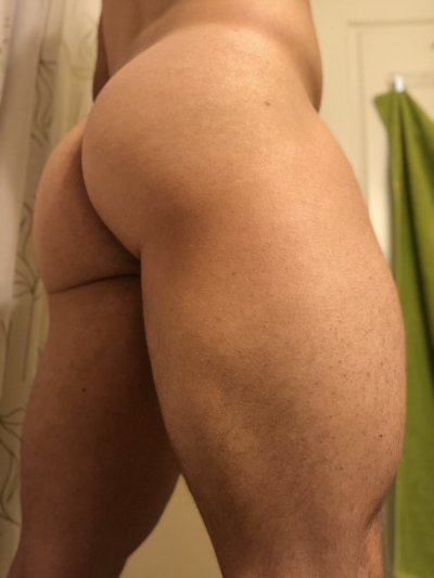 Watch tree trunks's leaked NSFW photo on TwXstars