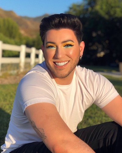 Watch Manny MUA's leaked NSFW photo on TwXstars