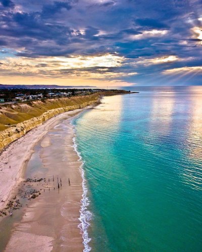 Watch South Australia's leaked NSFW photo on TwXstars