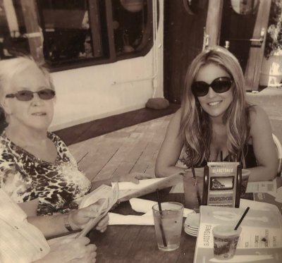 Watch Jillian Barberie's leaked NSFW photo on TwXstars