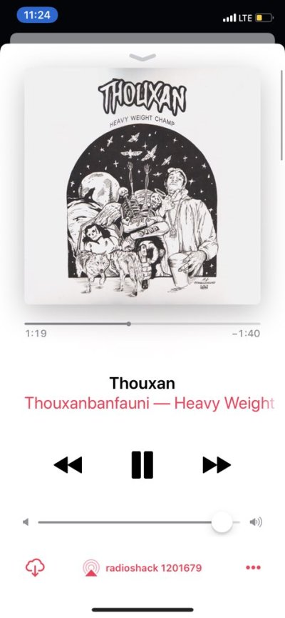 Watch Mom's leaked NSFW photo on TwXstars