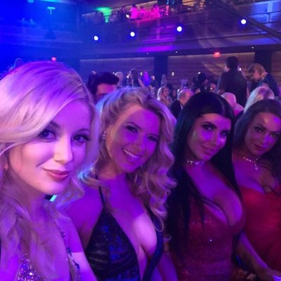 Watch AVN Awards's leaked NSFW photo on TwXstars