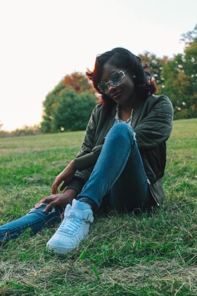 Watch Mom's leaked NSFW photo on TwXstars