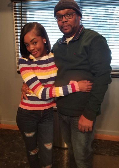 Watch Mom's leaked NSFW photo on TwXstars