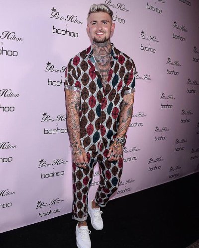 Watch Tattooed knitter's leaked NSFW photo on TwXstars