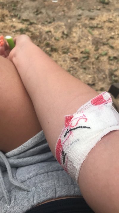 Watch Layla Love's leaked NSFW photo on TwXstars