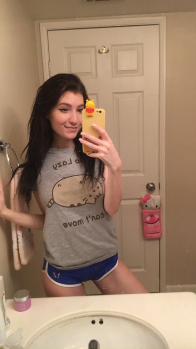 Watch Elizabeth Reed's leaked NSFW photo on TwXstars