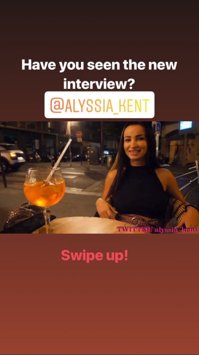 Watch LunaCorazon's leaked NSFW photo on TwXstars