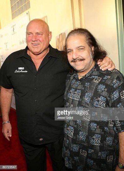 Watch Ron Jeremy's leaked NSFW photo on TwXstars