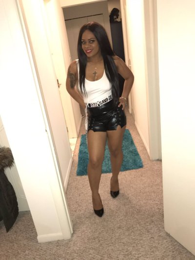 Watch IG: Beautywith_re 💄's leaked NSFW photo on TwXstars