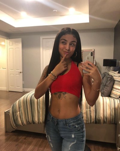 Watch Malú Trevejo's leaked NSFW photo on TwXstars