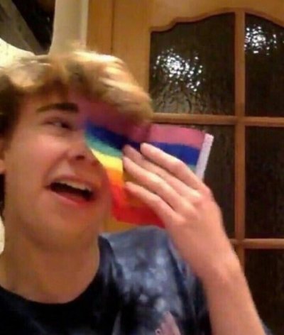 Watch girls on girls's leaked NSFW photo on TwXstars